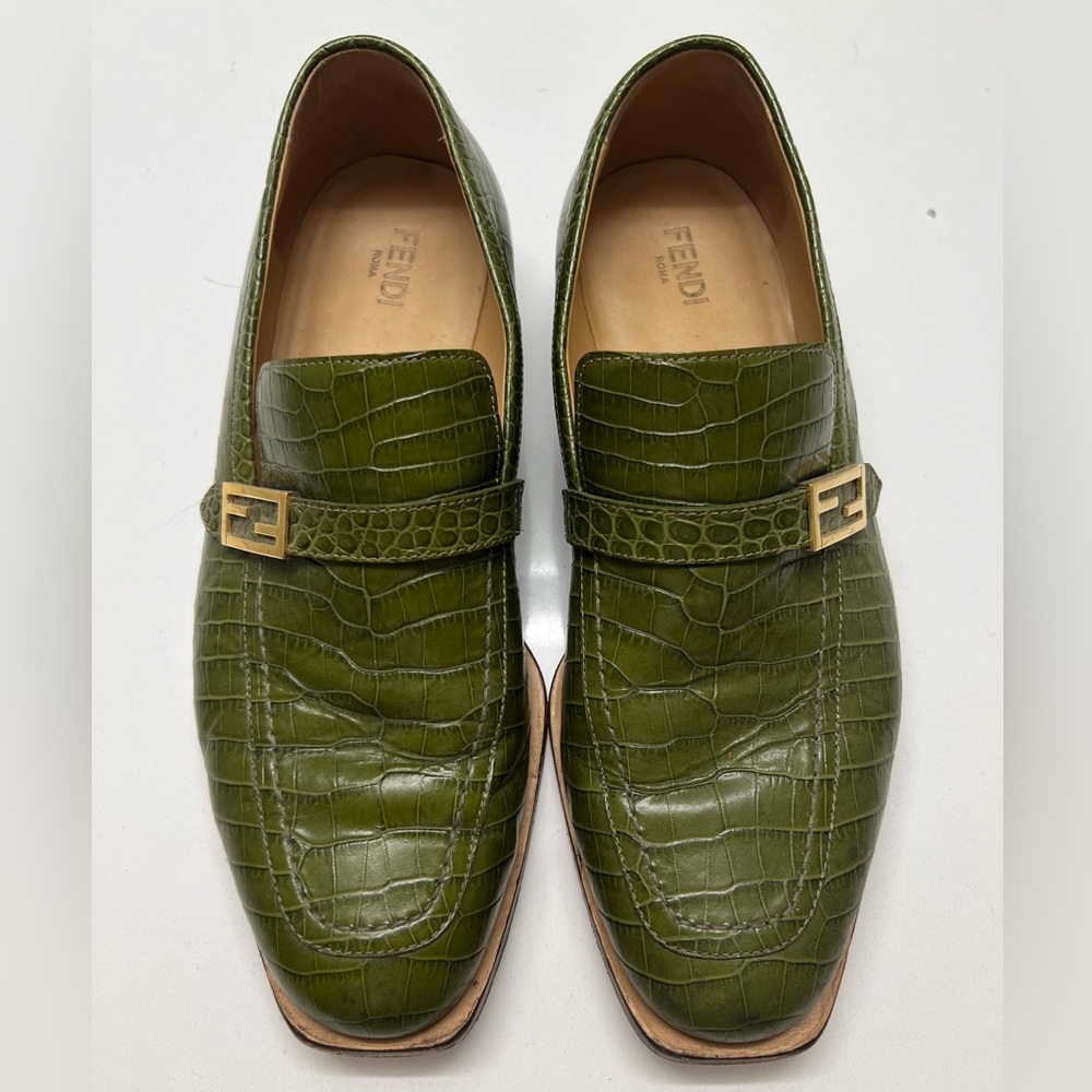 Fendi Men Green Cocodrile Skin Loafers - Size 9